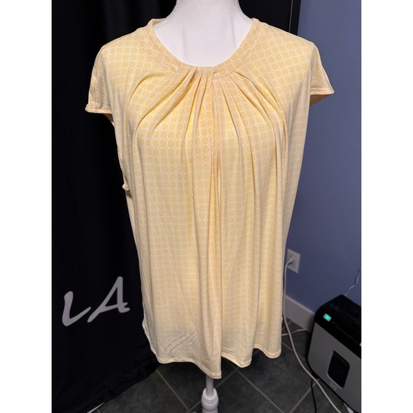 Liz Claiborne Tops - Liz Claiborne Womens XXL Apricot Sherbet Geo Pleated Cap Sleeve Blouse Yellow